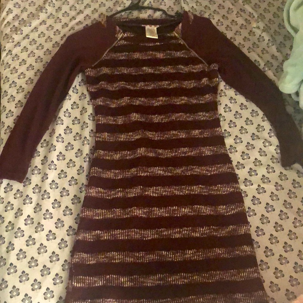 Dark red long sleeve dress